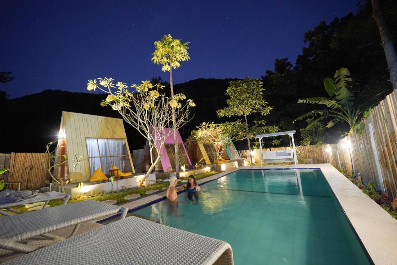 La Vie En Rose Hotel Senggigi Buitenkant foto
