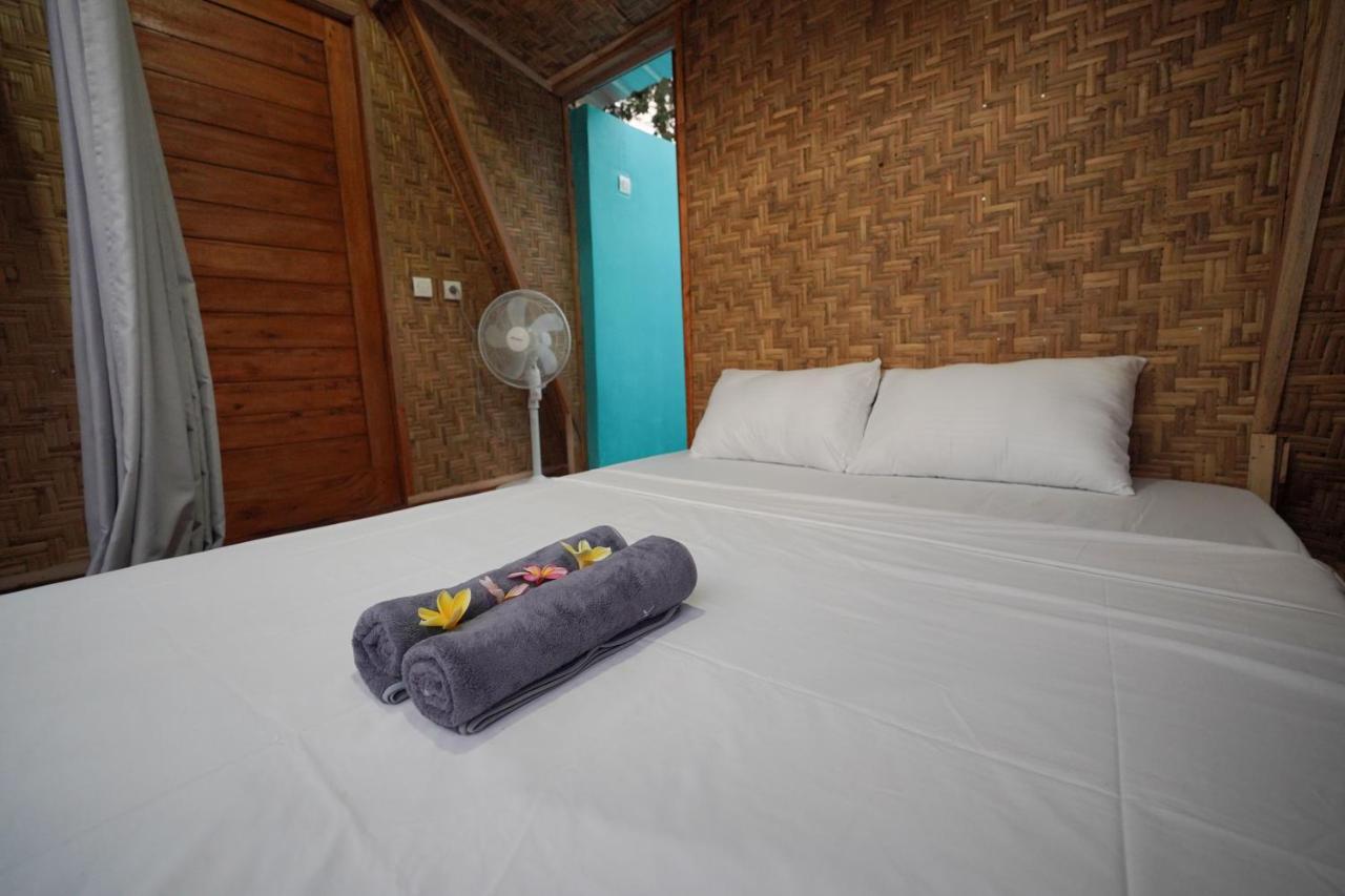 La Vie En Rose Hotel Senggigi Buitenkant foto